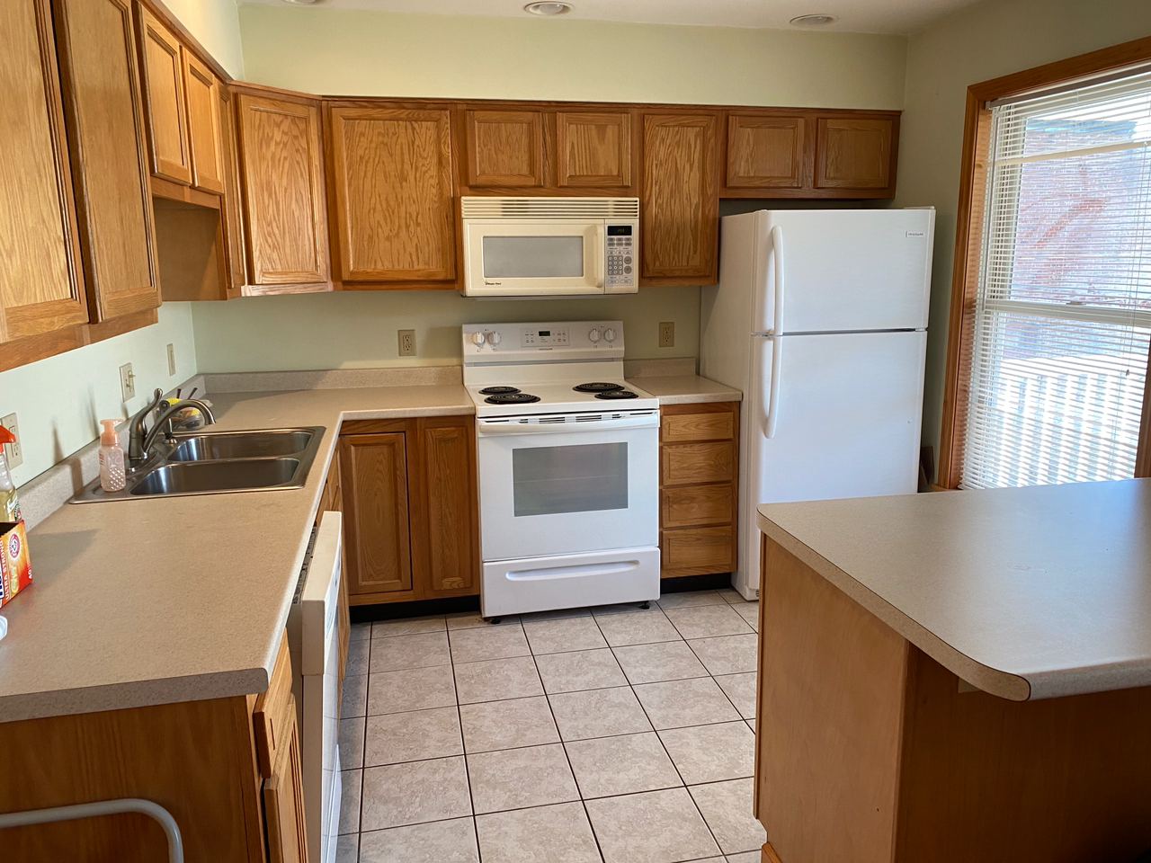 Kitchen cleaning